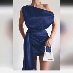 Satin One Should Dress Nwt small zesica